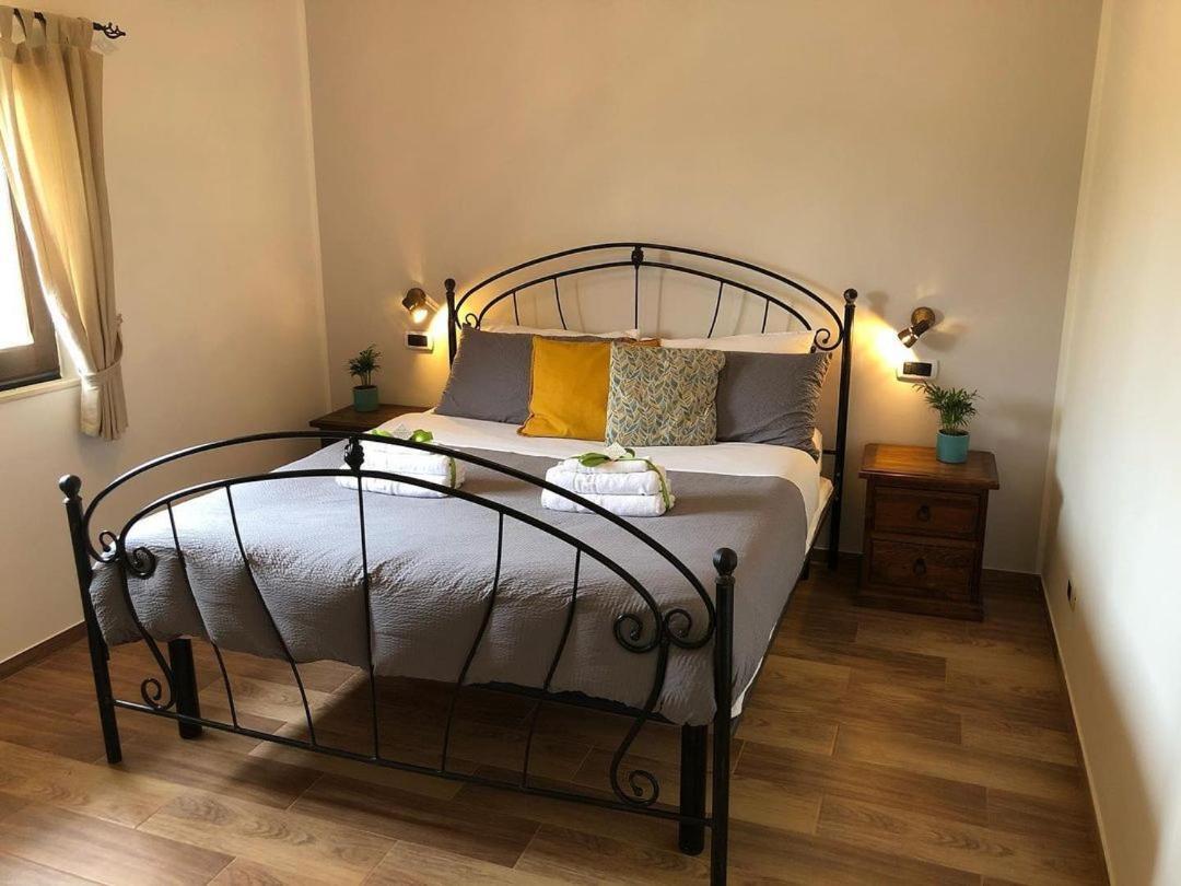 B&B Mandorla Amara Джоя-дель-Колле Екстер'єр фото