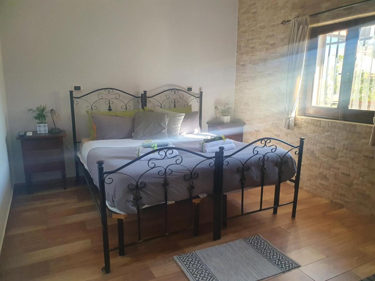 B&B Mandorla Amara Джоя-дель-Колле Екстер'єр фото