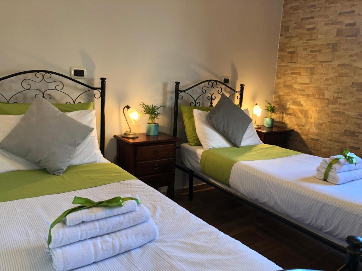 B&B Mandorla Amara Джоя-дель-Колле Екстер'єр фото